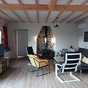  Hébergement de vacances De Rosvern France
